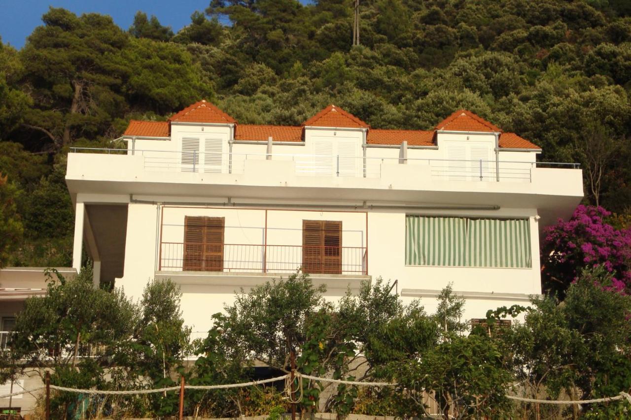 Apartments By The Sea Ubli, Lastovo - 8354 מראה חיצוני תמונה
