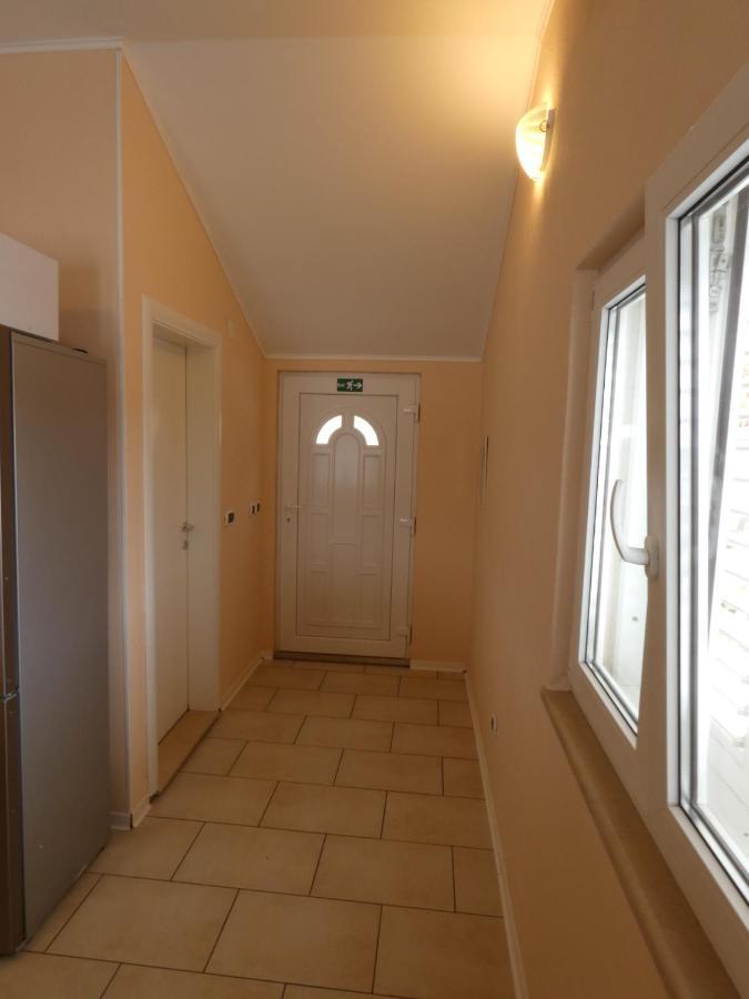 Apartments By The Sea Ubli, Lastovo - 8354 מראה חיצוני תמונה