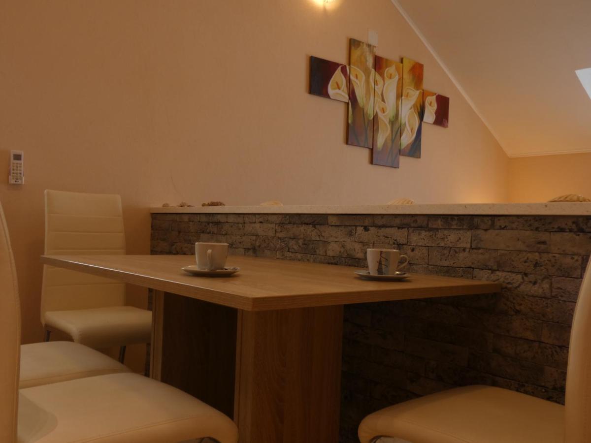 Apartments By The Sea Ubli, Lastovo - 8354 מראה חיצוני תמונה